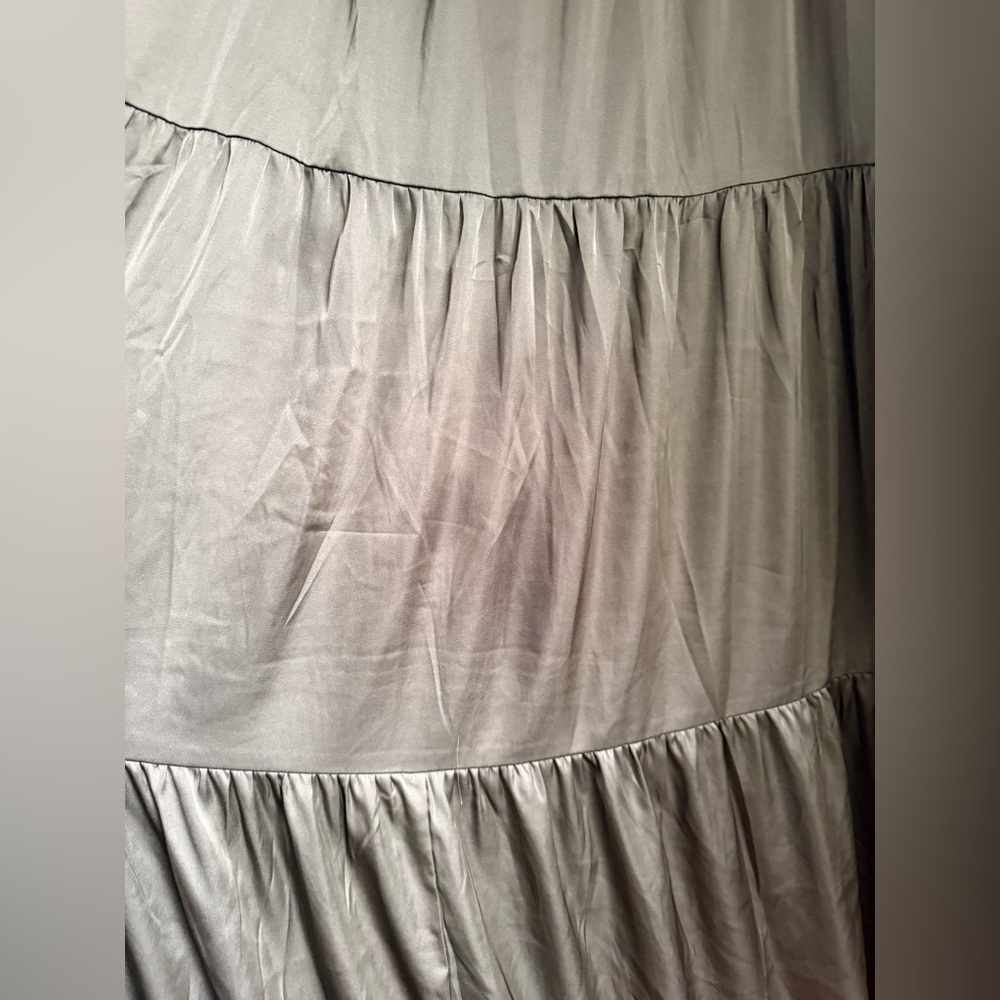 Express Green Satin Tiered Maxi Dress - Picture 3 of 8